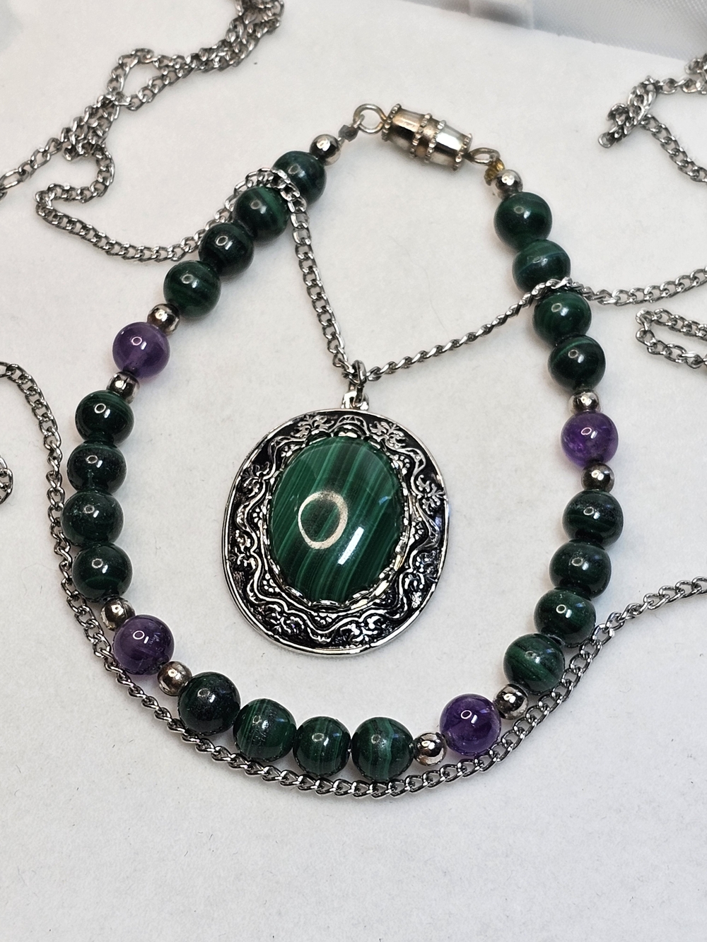 Green Malachite Pendant Necklace and Beaded Bracelet